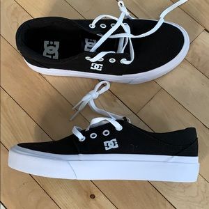 Woman’s trace DC shoes